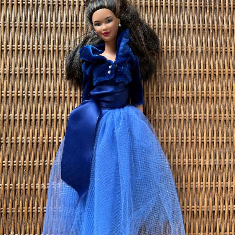 Barbie Blue and Navy Dolls-accessories